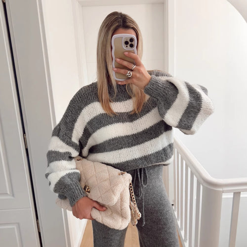 Damen Kuscheliger Cropped-Pullover mit breiten Streifen und hohem Kragen Drune