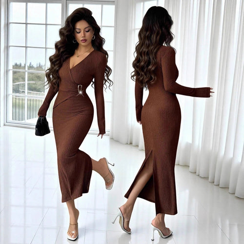 Damen nan tailliertes Wickelkleid mit V-Ausschnitt, strukturierter Knitteroptik und dekorativer Gürtelschließe Drune