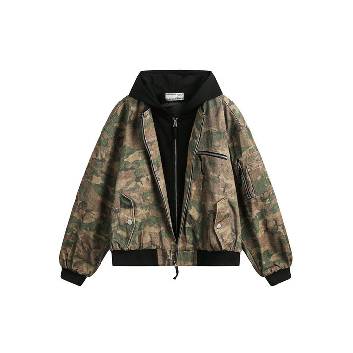 Herren Kurz geschnittener Oversize-Bomber im Layer-Look mit integrierter Kapuze und Camouflage-Jacquard Drune