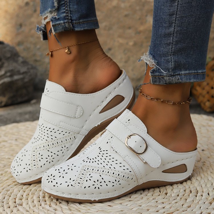 Damen Atmungsaktive Lederimitat-Mules mit ergonomischem Komfortfußbett und Zierschnitt Drune