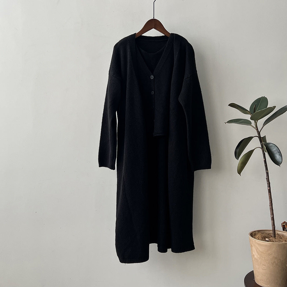 Damen Strickensemble mit V-Ausschnitt und Knopfdetail Drune