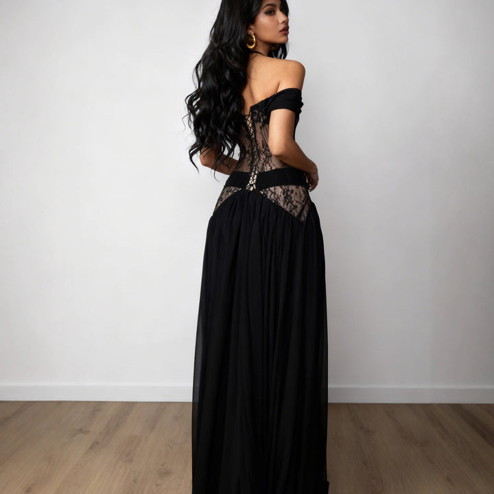 Damen Abendkleid mit transparenten Spitzeinsätzen und verführerischem Schnitt Drune