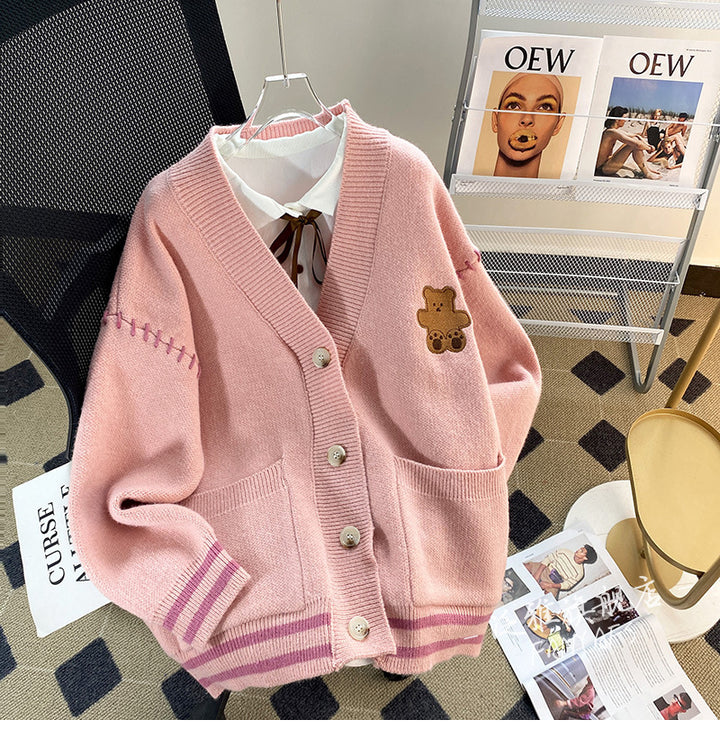 Damen Strickjacke mit einzigartiger Bärenapplikation und modernen Details Drune