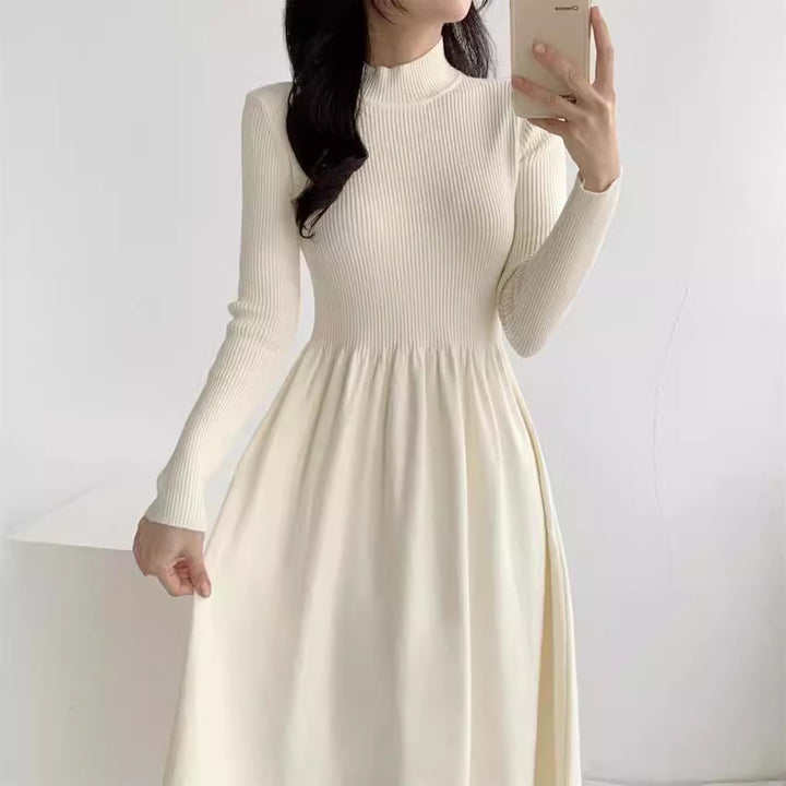 Damen elegantes Strickkleid mit hohem Kragen und fließendem Rock Drune