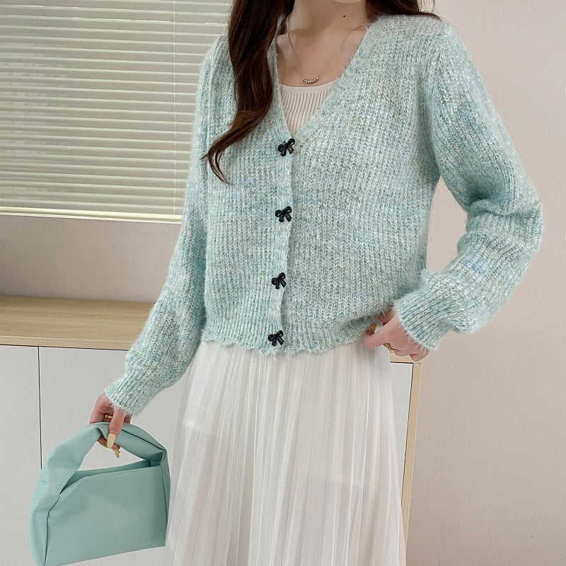 Damen Strickjacke mit V-Ausschnitt und dekorativen Knöpfen Drune