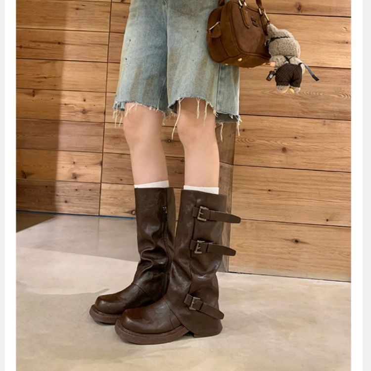 Damen kniehohe Slouch-Boots aus Kunstleder mit verstellbaren Schnallen und profiliertem Plateau-Absatz Drune