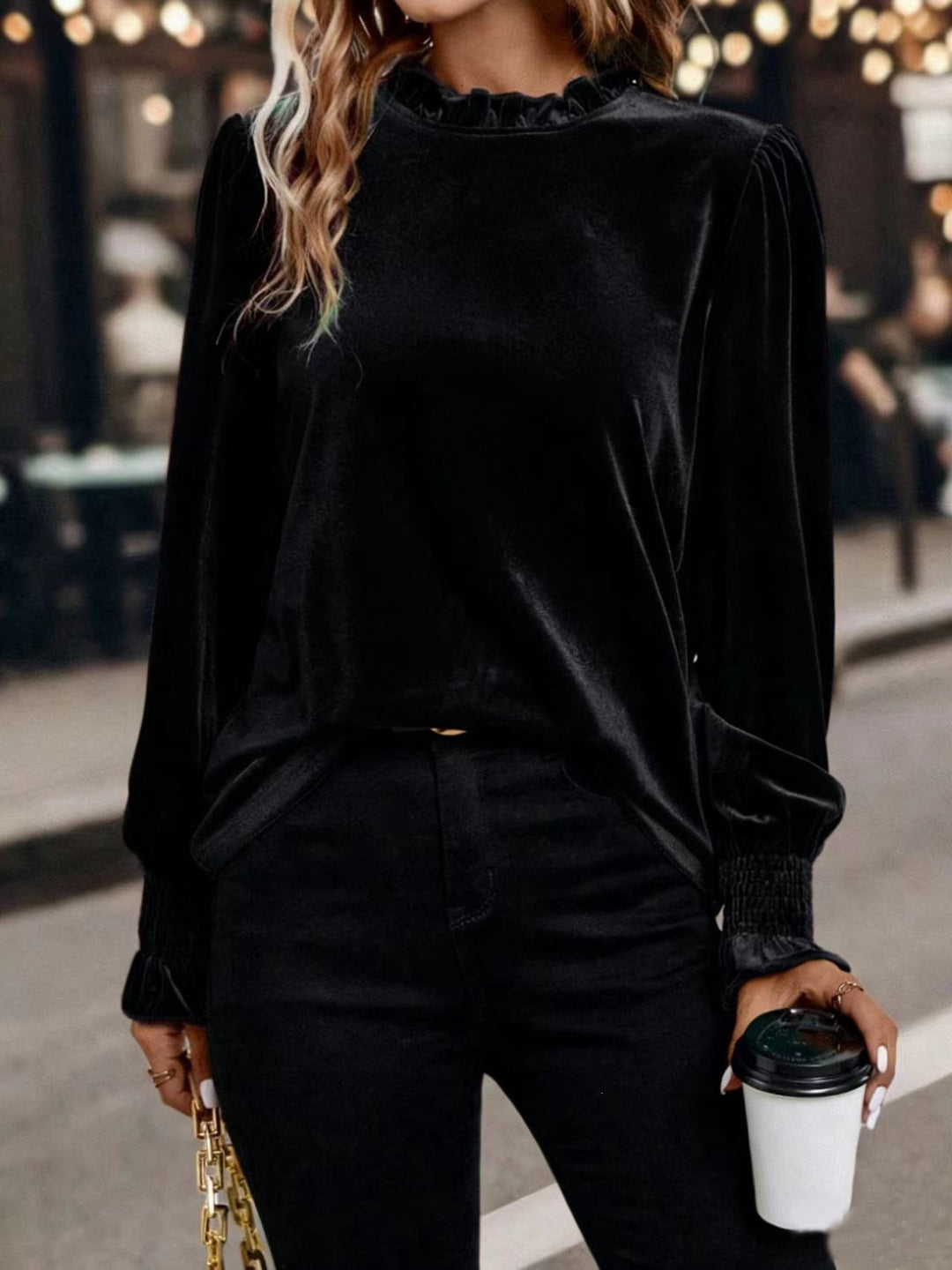 Damen Samtbluse mit Rüschenkragen, Ballonärmeln und Stretch-Smock-Bündchen Drune