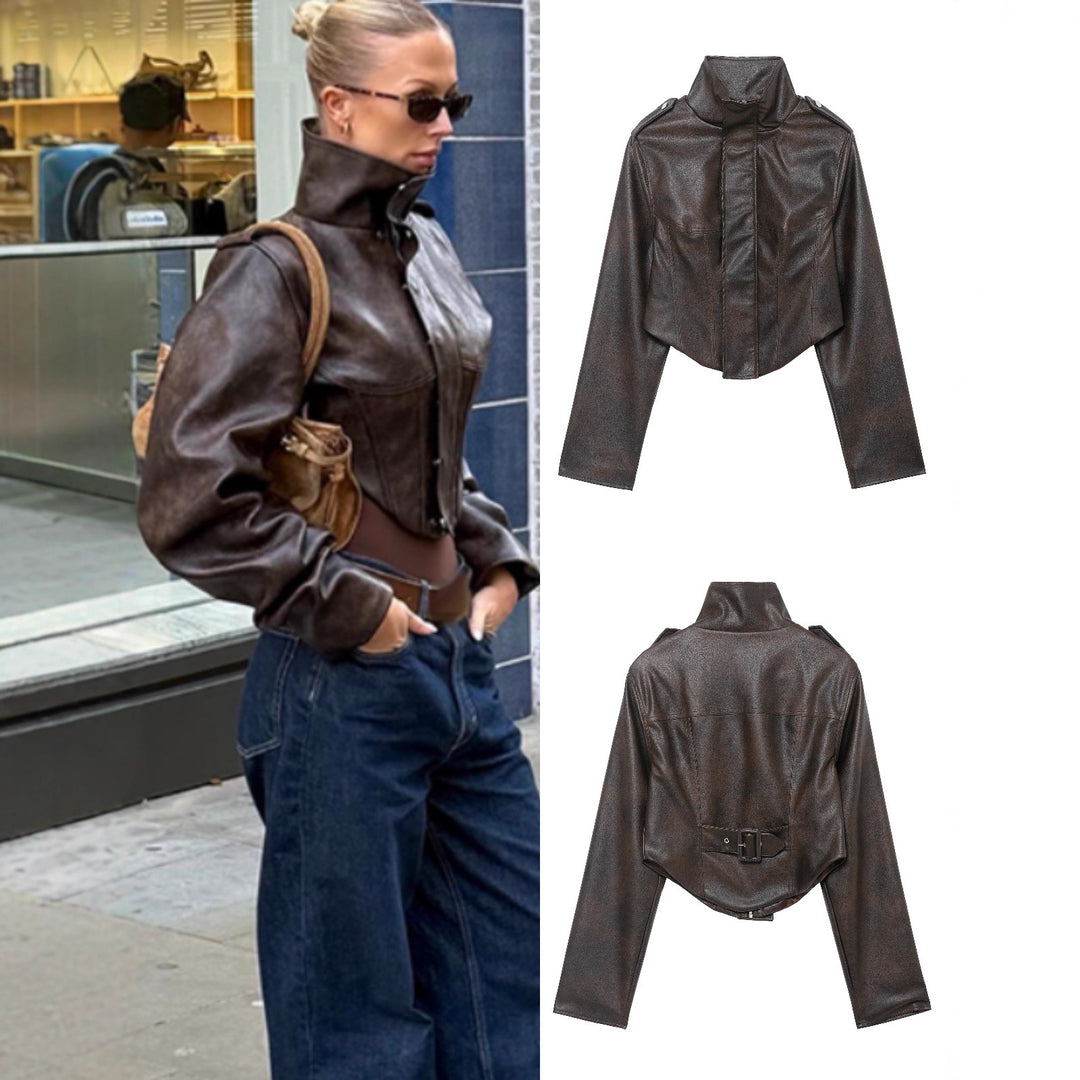Damen Kurzjacke aus Lederimitat mit hohem Stehkragen, Schulterklappen und taillierter Silhouette Drune