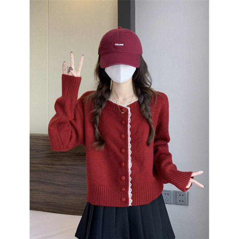 Damen Strickjacke mit feinen Knopfdetails und süßer Spitzenkante Drune