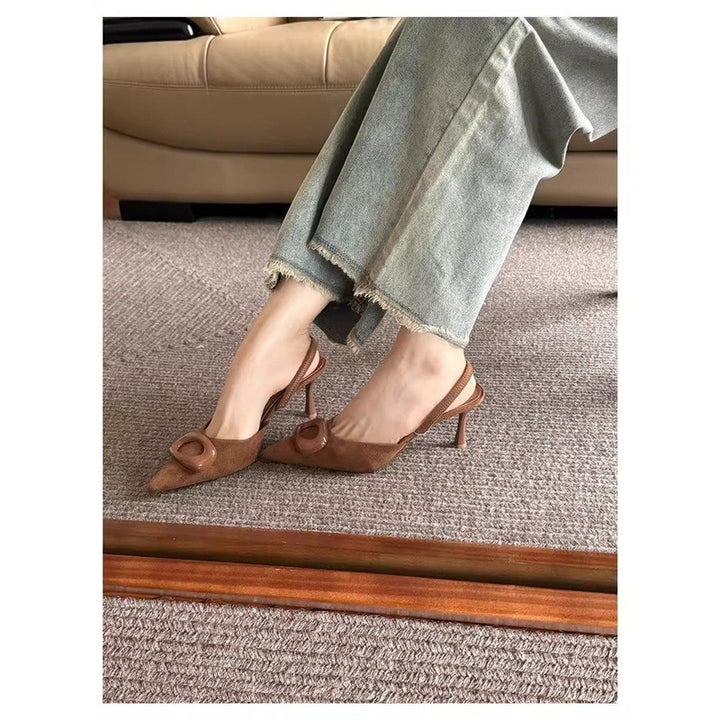 Damen Elegante spitz zulaufende Slingback-Pumps aus Veloursoptik mit dekorativem Resin‑Ring und schlankem Pfennigabsatz Drune