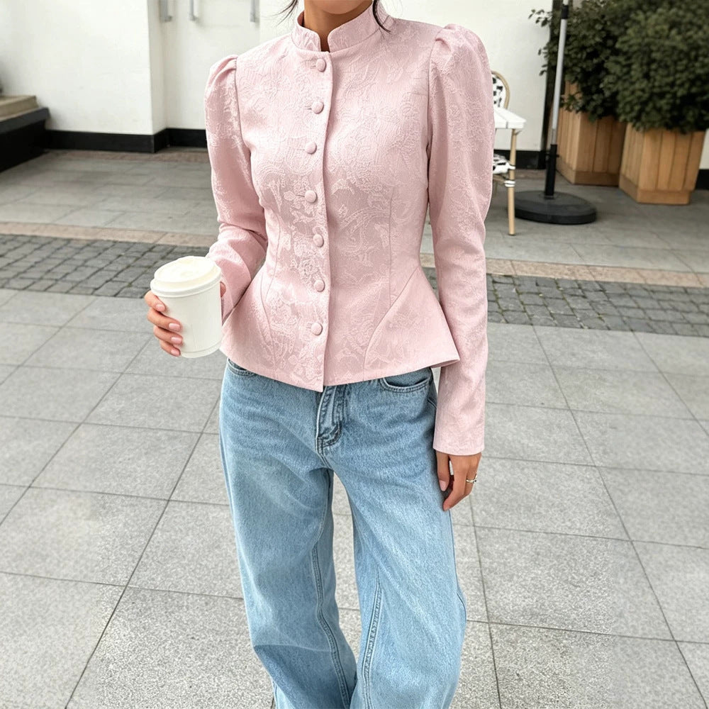 Damen taillierte Jacquard‑Bluse mit Stehkragen und dekorativer Knopfleiste Drune