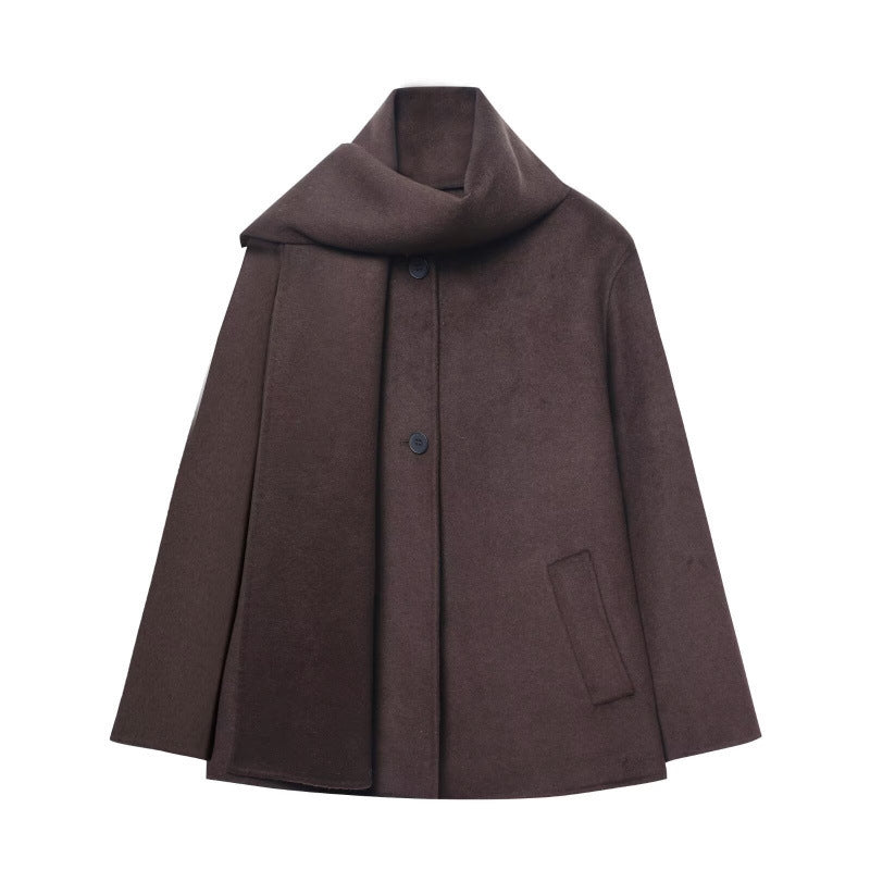 Damen Kurzcape‑Mantel mit überlappendem Schalkragen und verdeckter Knopfleiste Drune