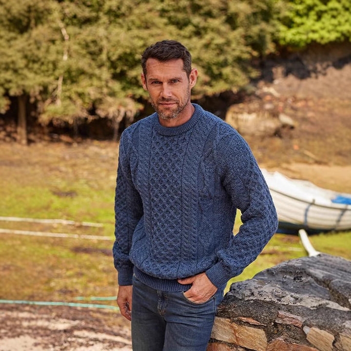 Herren Modischer Strickpullover mit Zopfmuster