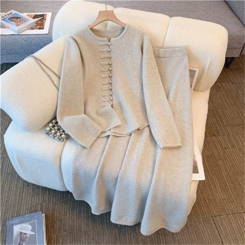 Damen Strickensemble mit dekorativen Knopfdetails und elegantem Schnitt Drune