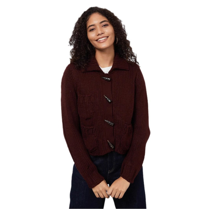 Damen Grobstrickjacke mit dekorativen Knopfdetails und praktischen Taschen Drune