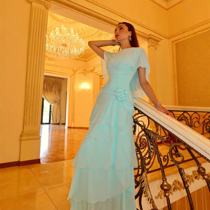 Damen Fließendes Stufenvolant-Abendkleid mit taillierter Drapierung Drune