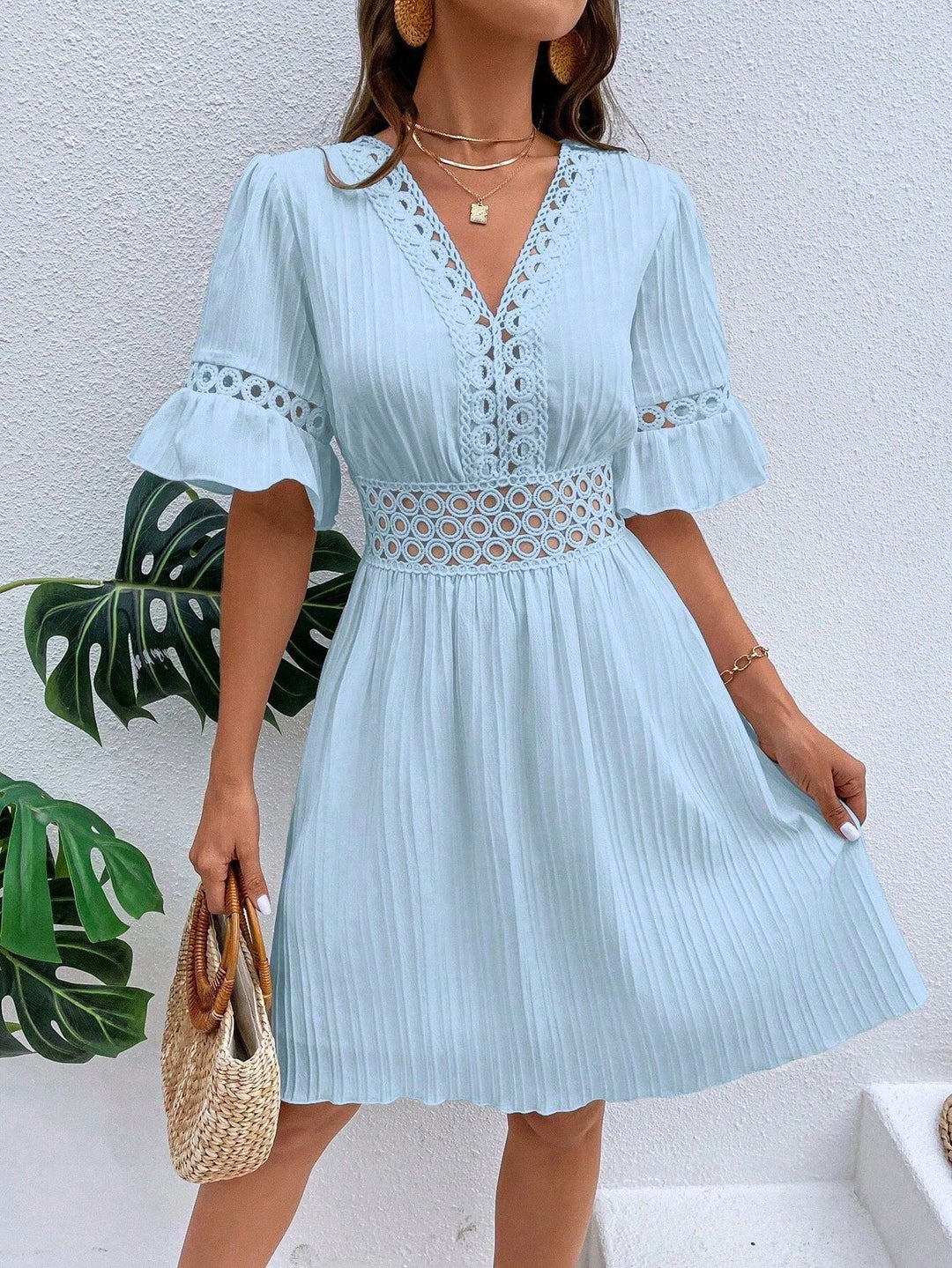 Damen Midikleid mit Plissee, Spitzeneinsatz in der Taille und Volantärmeln Drune