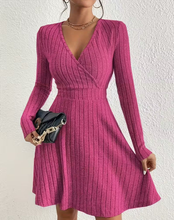 Damen Strickkleid mit Wickel-V-Ausschnitt, taillierter Bund und ausgestelltem A-Linien-Rock Drune