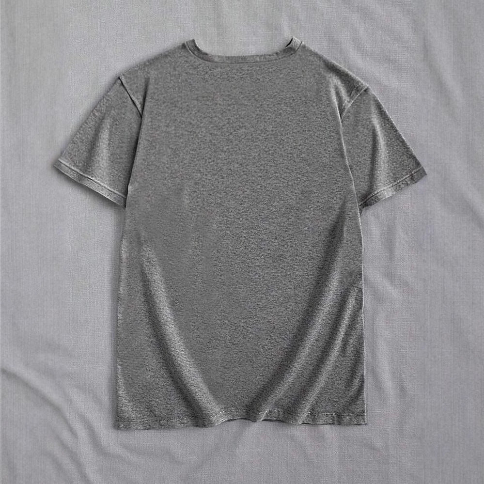 Damen T-Shirt mit künstlerischem Schmetterlingsdesign und herzförmigem Akzent Drune