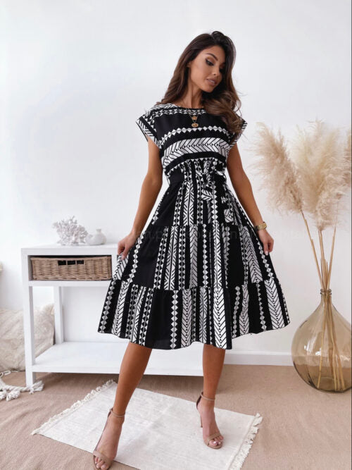 Damen Midikleid mit breiten Volantärmeln und Taillengürtel Drune