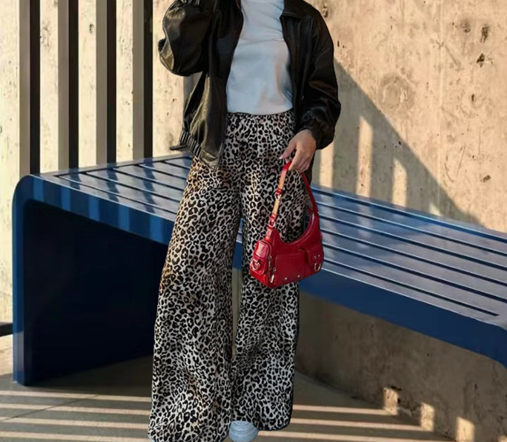 Damen Weite Leoprint-Hose aus fließendem Material Drune