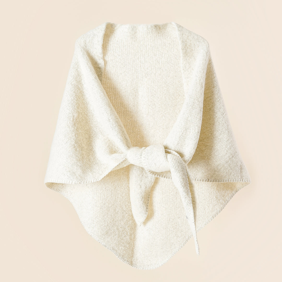 Damen Kuscheliger Wickelponcho mit modernen Fransen und elegantem Design Drune