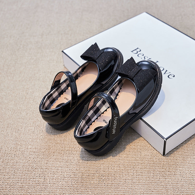Mädchen Ballerinas mit verstellbarem Riemen und Schleifendetail Drune