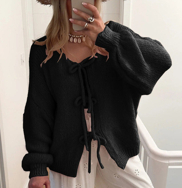 Damen Kuscheliger Strickcardigan mit großzügigem Schnitt und dekorativen Kordeln Drune