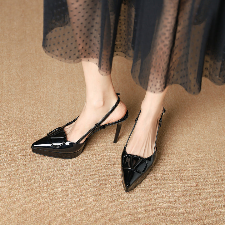 Damen Slingback-Pumps aus Lackleder mit spitzer Zehenkappe, Plateausohle und dekorativer Schnalle Drune