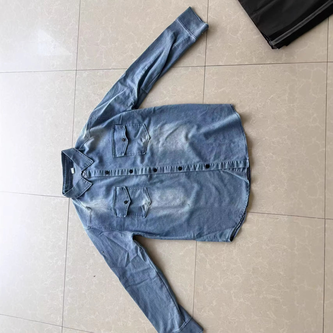 Herren nan locker geschnittenes Jeansstoff-Overshirt mit Pattentaschen und abgerundetem Saum Drune