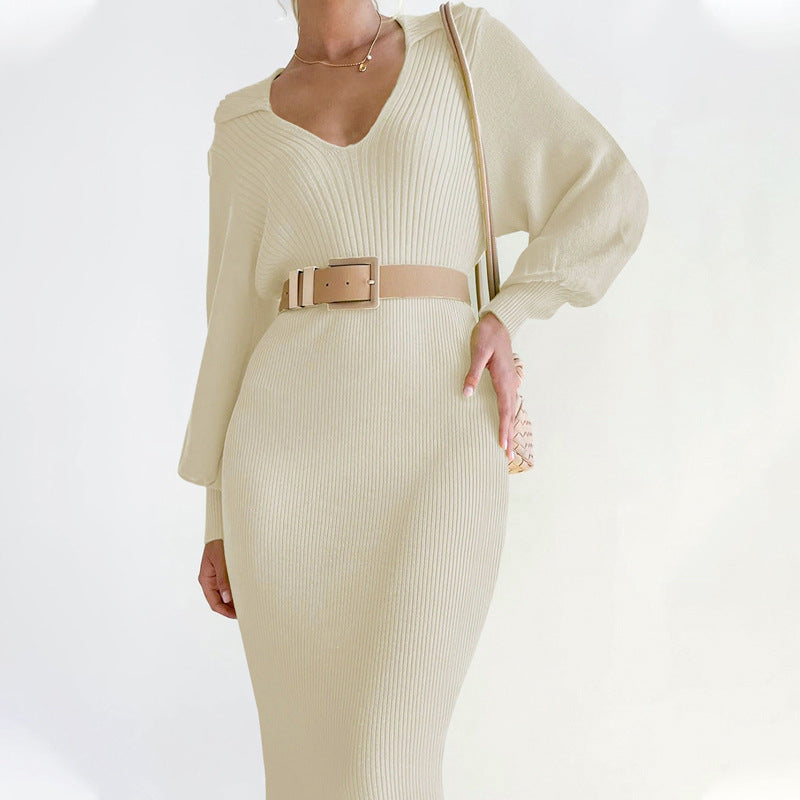 Damen Strickkleid mit tiefem V-Ausschnitt und eleganter Taillierung Drune