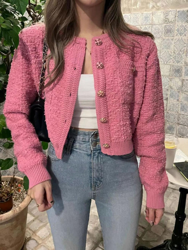 Damen kurz geschnittene Strickjacke mit dekorativen Knopfdetails und strukturiertem Design Drune