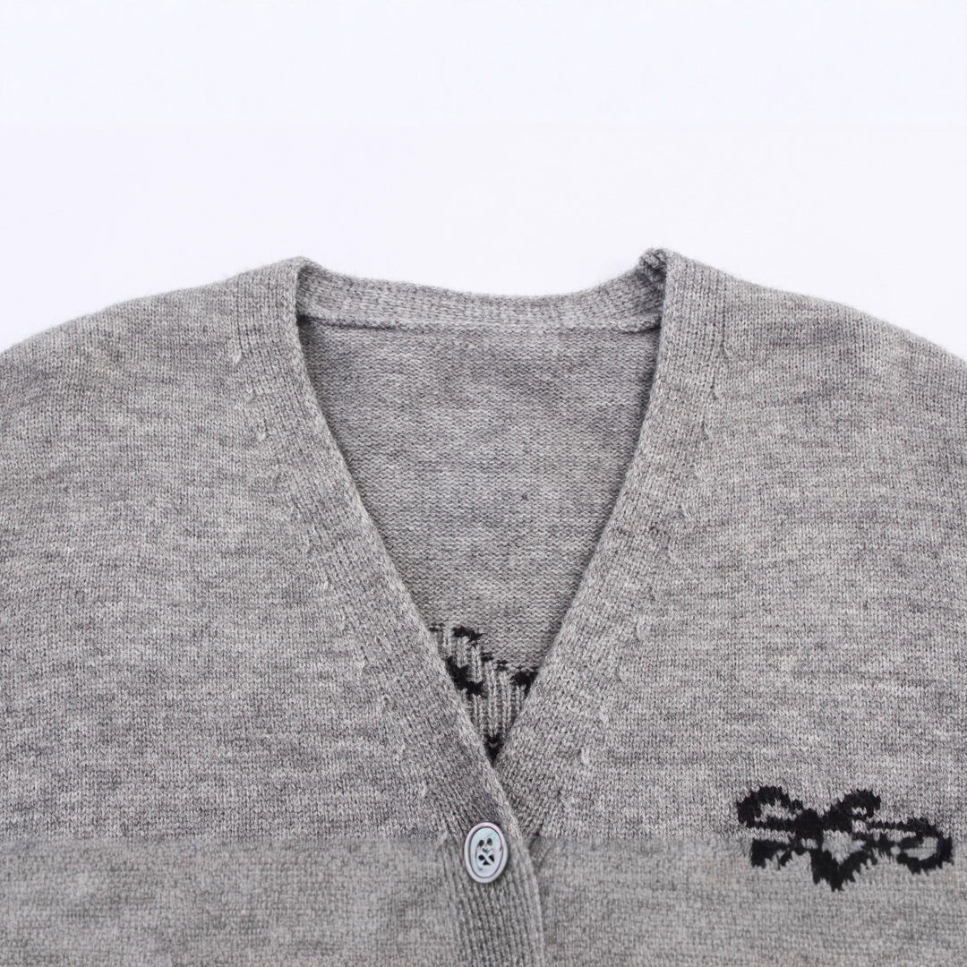 Damen kuschelige Strickjacke mit elegantem V-Ausschnitt und dekorativem Schnitt Drune