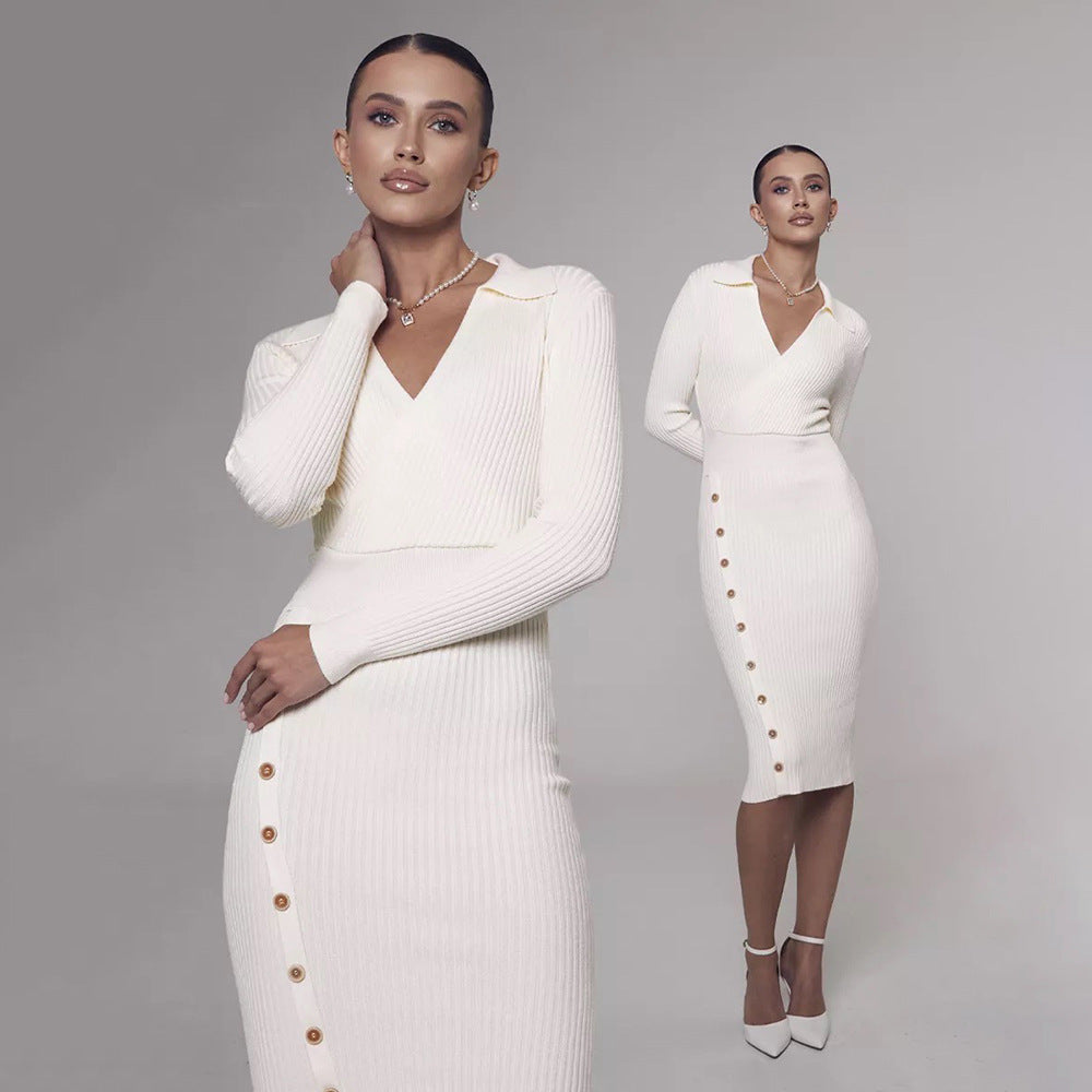Damen Strickkleid mit Knopfdetails und elegantem V-Ausschnitt Drune