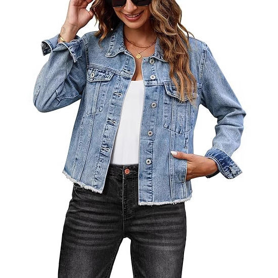 Damen Kurz geschnittene Denim-Jacke mit fransigem Saum und Brusttaschen Drune