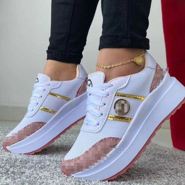 Damen  Plateau-Sneaker mit atmungsaktivem Mesh, Kunstlederbesatz und goldenen Akzentstreifen Drune