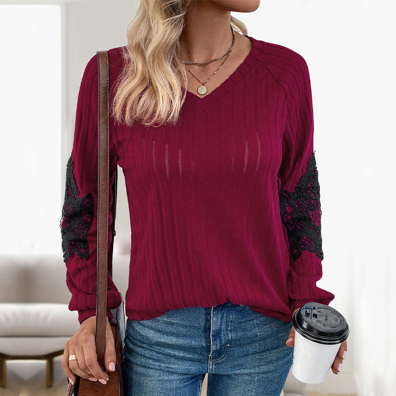 Damen Leichter Rippstrick-Pullover mit V-Ausschnitt und floraler Spitzenapplikation an den Ärmeln Drune