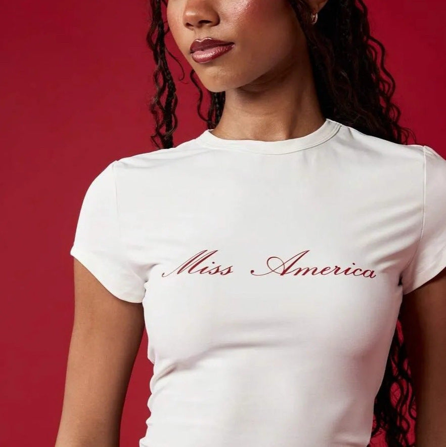 Damen Crop-T-Shirt mit elegantem Schriftzug Drune