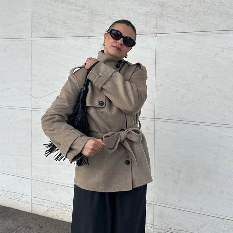 Damen Kurz-Mantel im Trench-Stil mit Bindegürtel und Stehkragen Drune