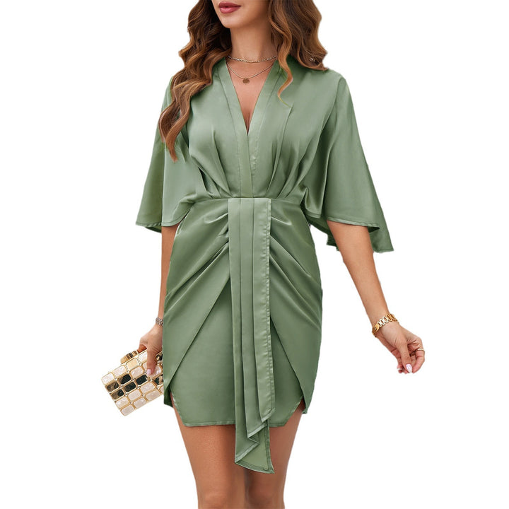 Damen Kurz-Kimono Kleid mit tiefem V-Ausschnitt und Wickeldetail Drune