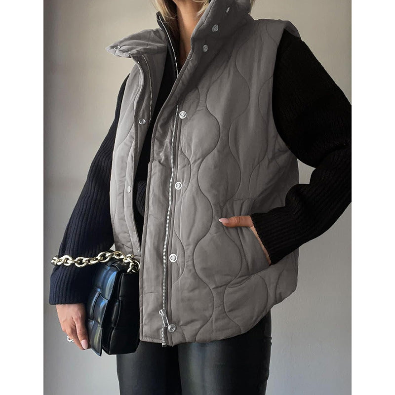 Damen Steppweste mit hohem Kragen und praktischen Taschen Drune