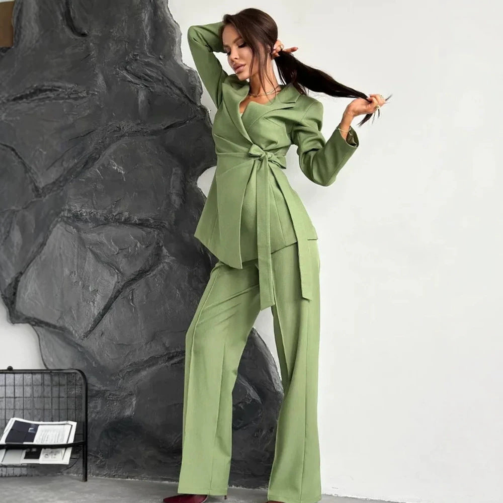 Damen Taillierter Blazer‑Mantel mit Bindegürtel und weiten Anzughosen Drune