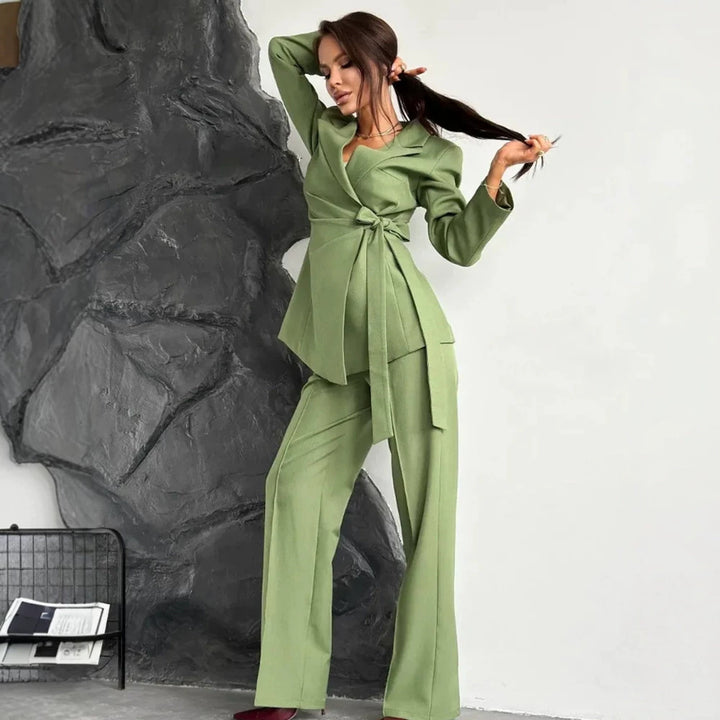 Damen Taillierter Blazer‑Mantel mit Bindegürtel und weiten Anzughosen Drune
