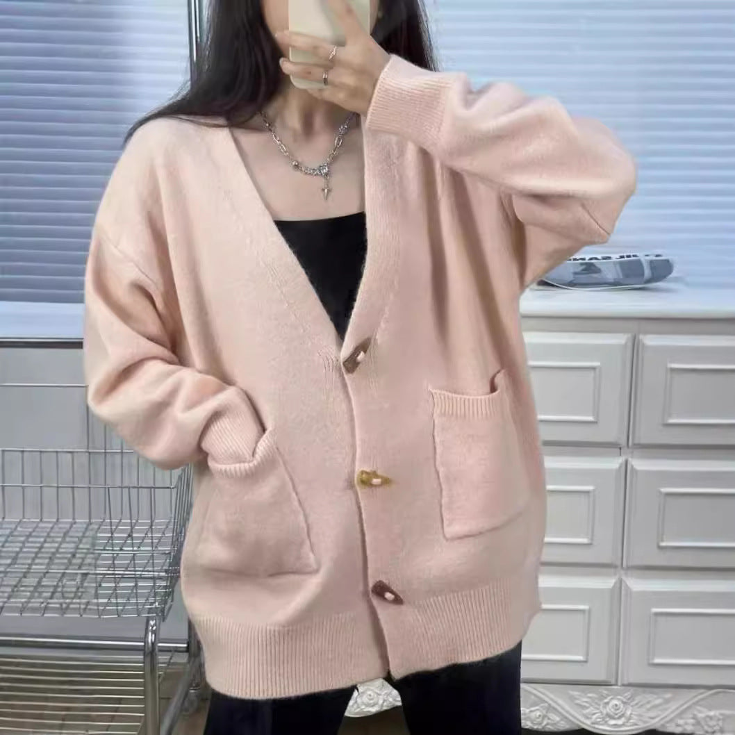 Damen gemütlicher Knitwear Cardigan mit großen Taschen und hochwertigen Knopfdetails Drune