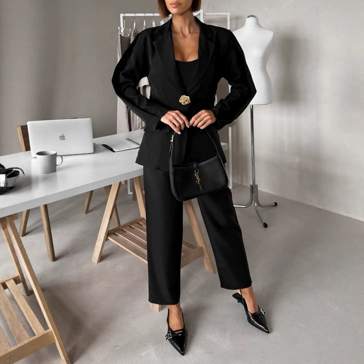 Damen Taillierter Ein-Knopf-Blazer mit floralem Dekoverschluss und Klappentaschen Drune