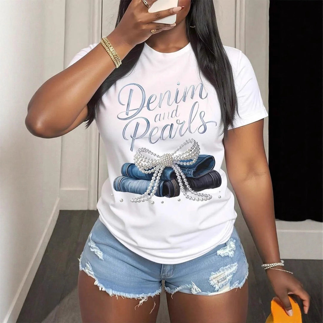 Damen T-Shirt mit kreativem Schriftzug und eleganten Perlenakzenten Drune
