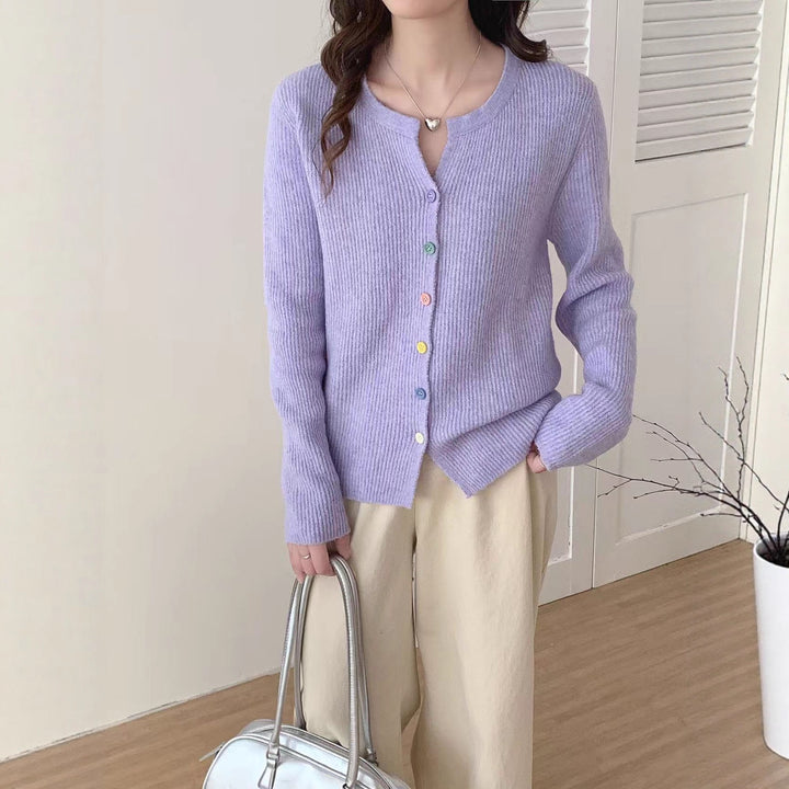Damen kuscheliga Strickjacke mit bunten Knopfdetails und feiner Rippstruktur Drune