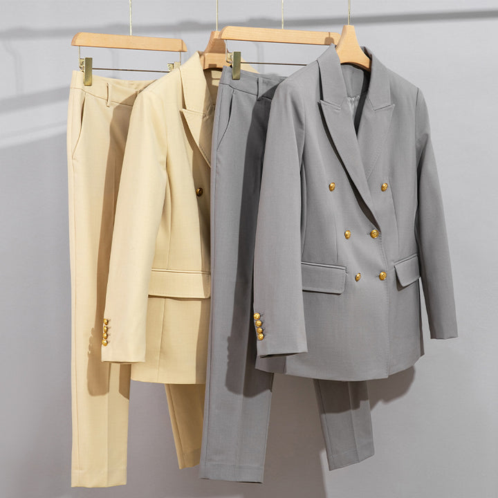 Damen Doppelreihiger Tailoring-Blazer mit Goldknöpfen und figurformenden Abnähern Drune
