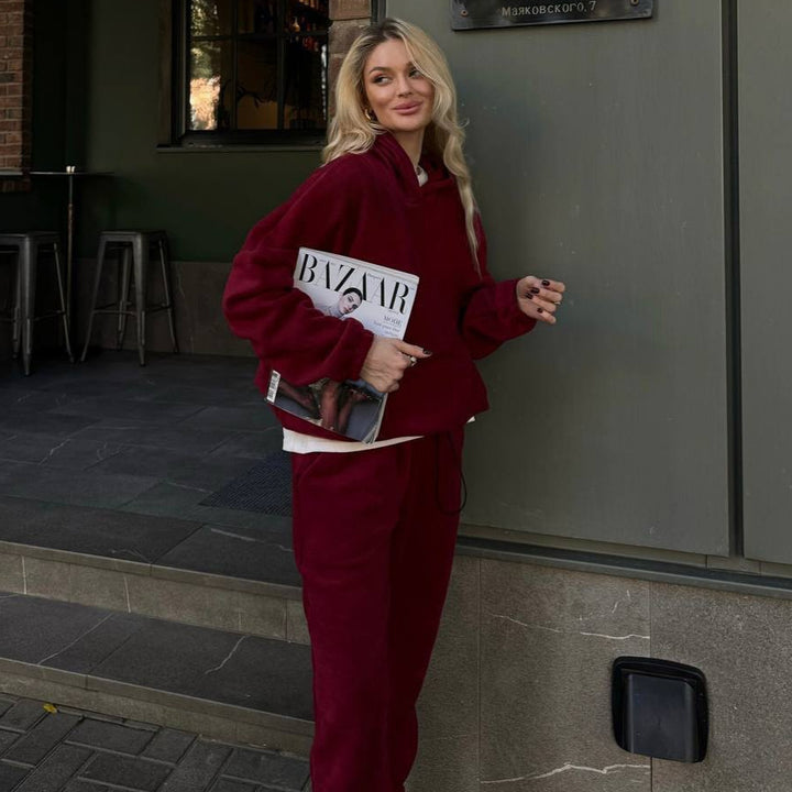 Damen kuscheliges Sweat-Set mit extralangem Kapuzenpullover, verdeckter Kängurutasche und schmal zulaufender Bündchenhose Drune