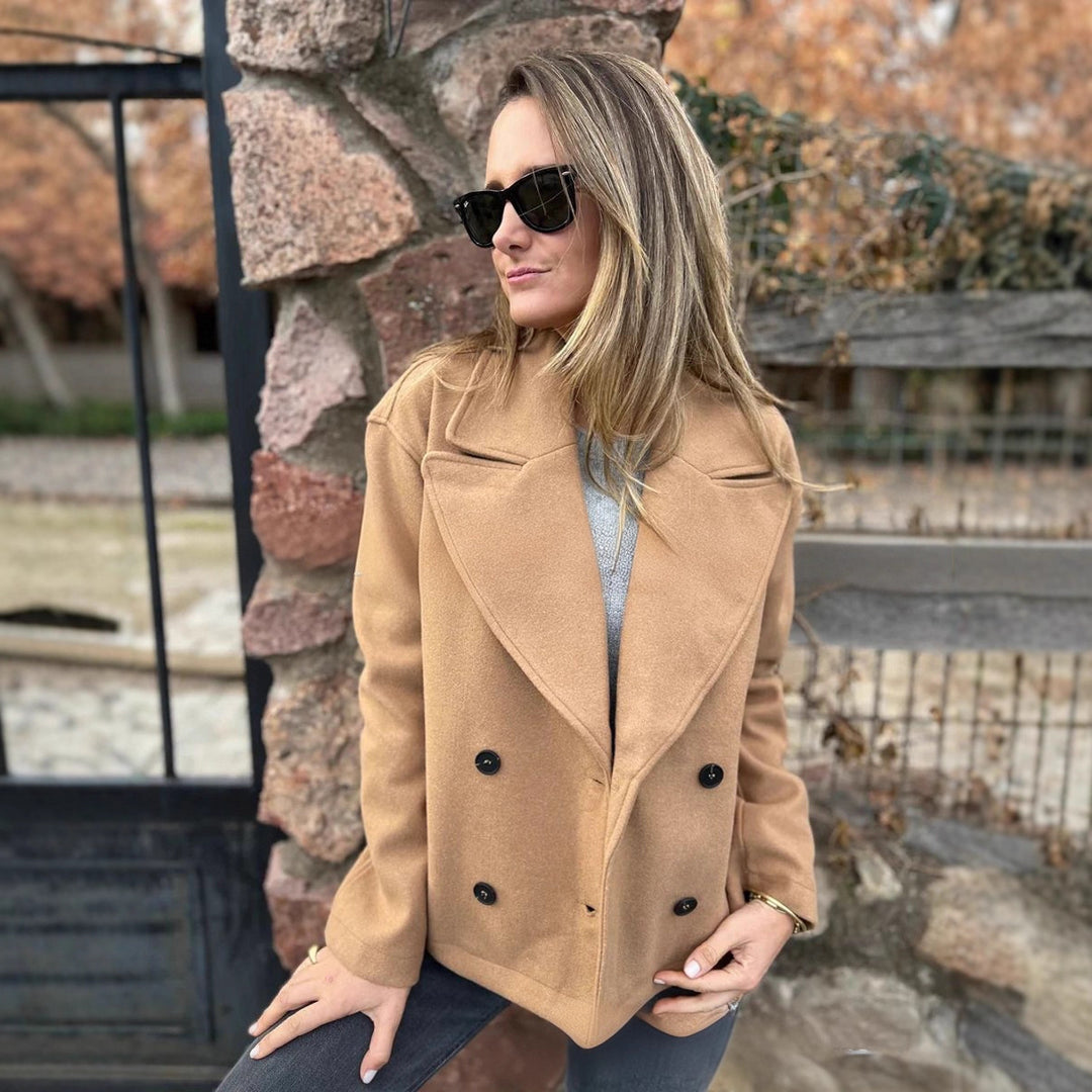 Damen Kurzer Wollmix-Mantel mit großem Schalkragen, doppelreihiger Knopfleiste und Eingrifftaschen Drune